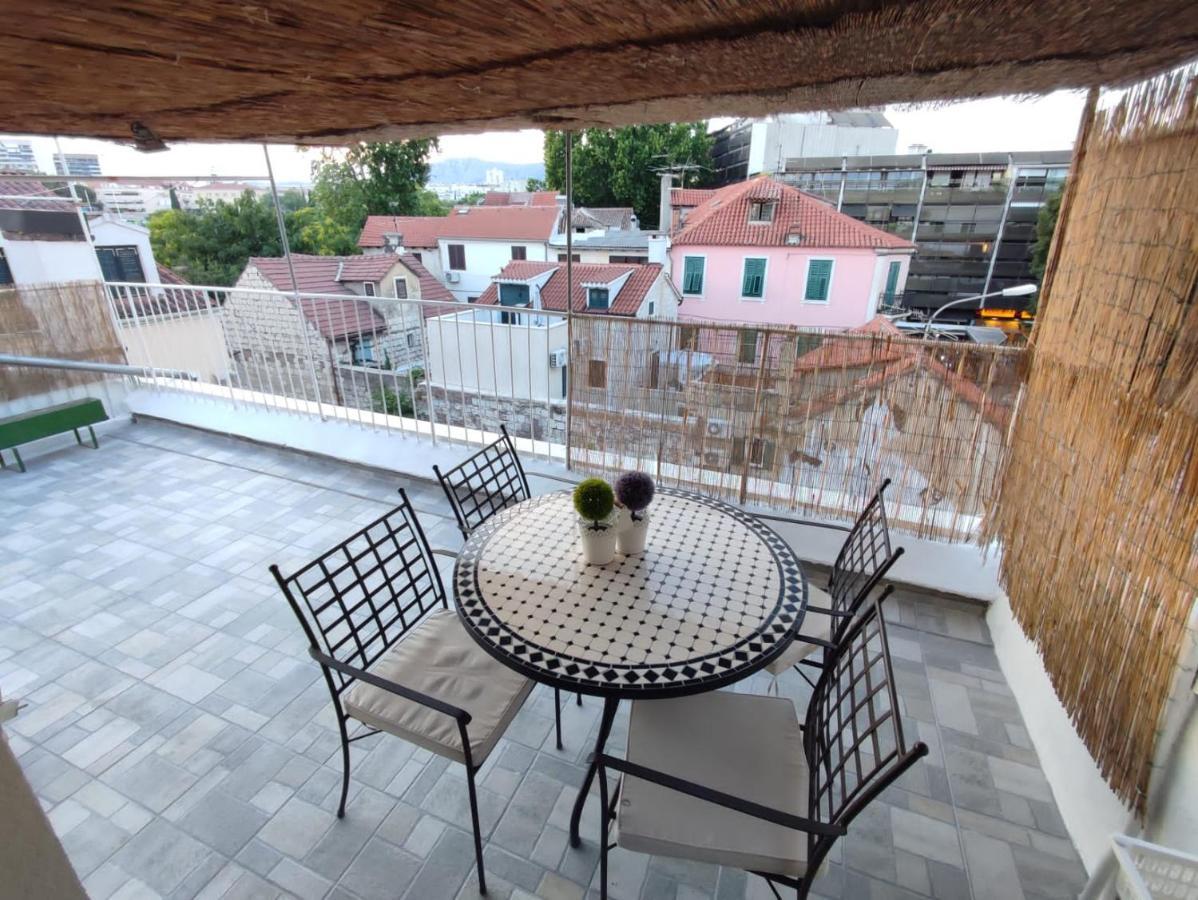R&E Apartment Split Luaran gambar