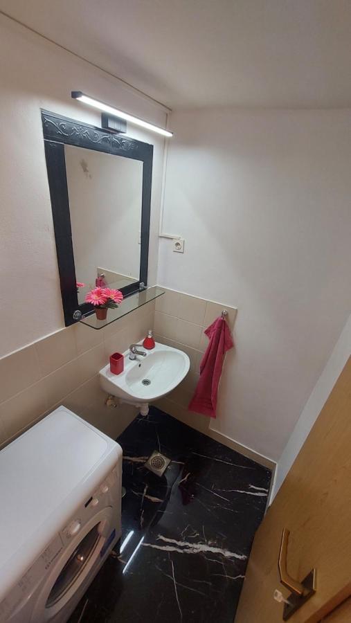 R&E Apartment Split Luaran gambar
